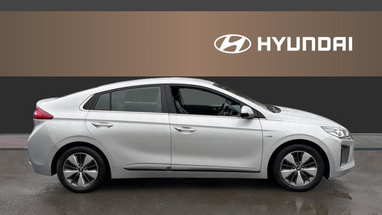 Hyundai IONIQ 1.6 GDi Plug-in Hybrid Premium SE 5dr DCT Hatchback